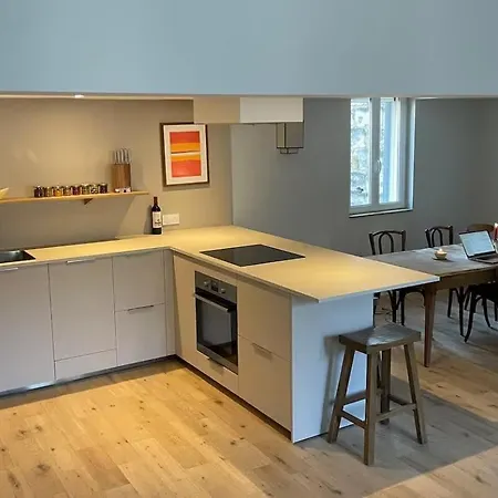 Appartement Stylish Design With Ac & Charm *